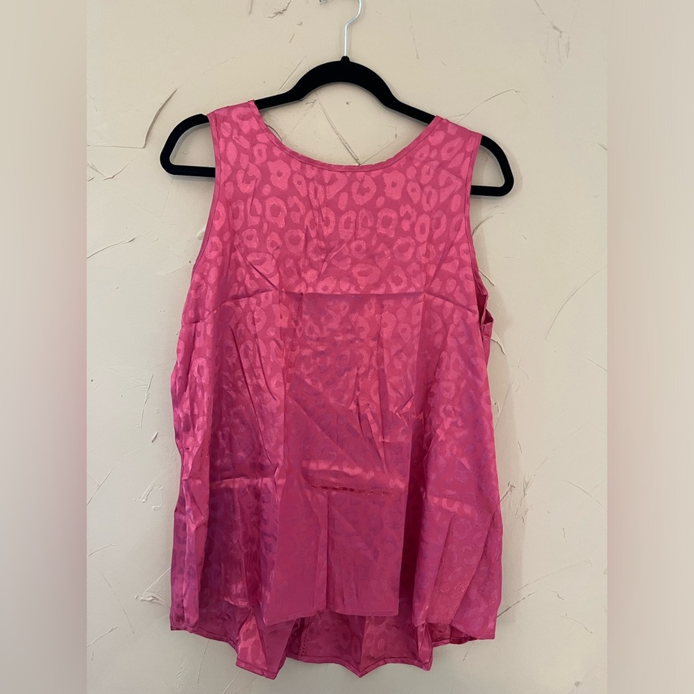 Pink leopard sleeveless tank- silky NWOT layering office attire